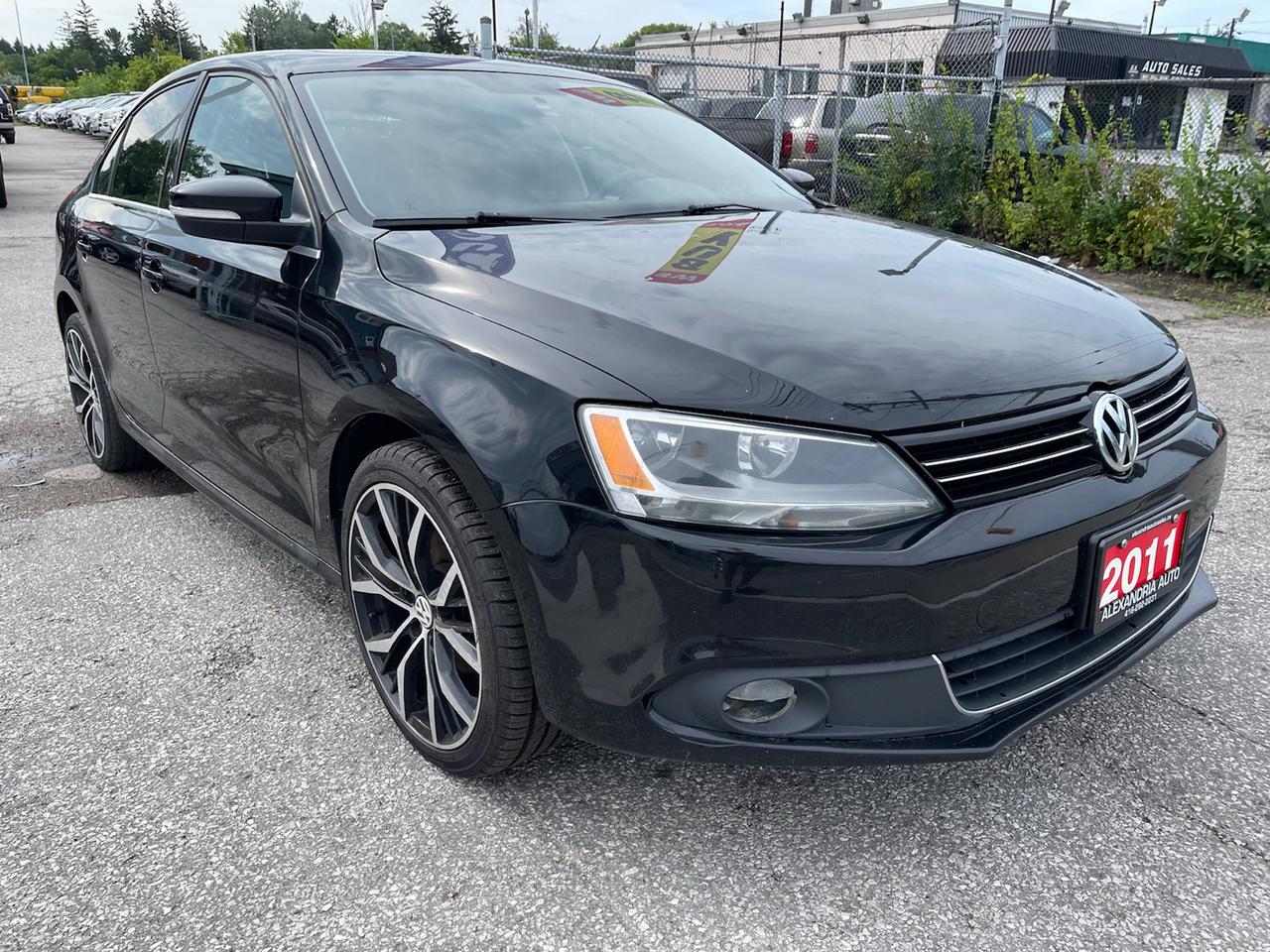 2011 Volkswagen Jetta SEL/HIGHLINE Photo