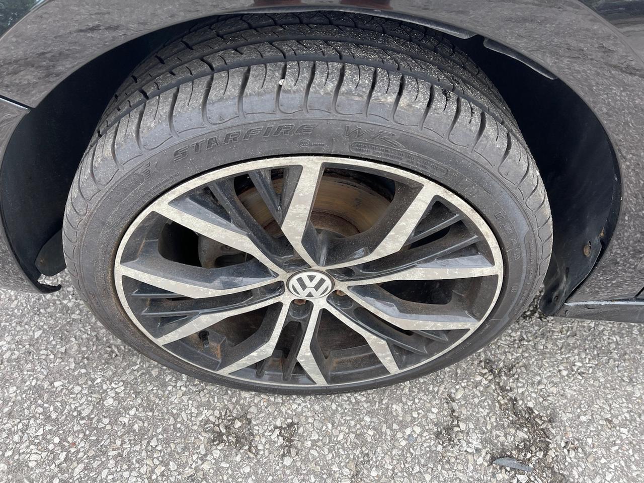 2011 Volkswagen Jetta SEL/HIGHLINE Photo