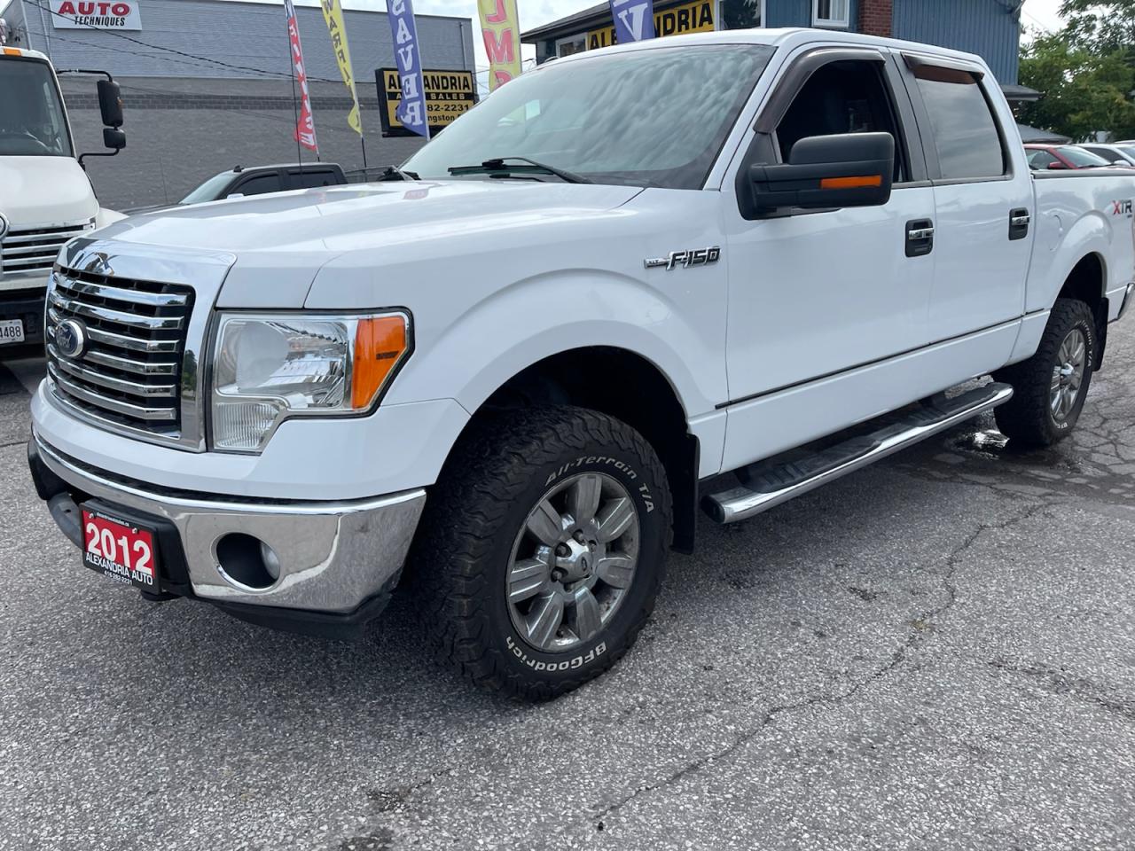 2012 Ford F-150 XLT SuperCrew 5.5-ft. Bed 4WD Photo2