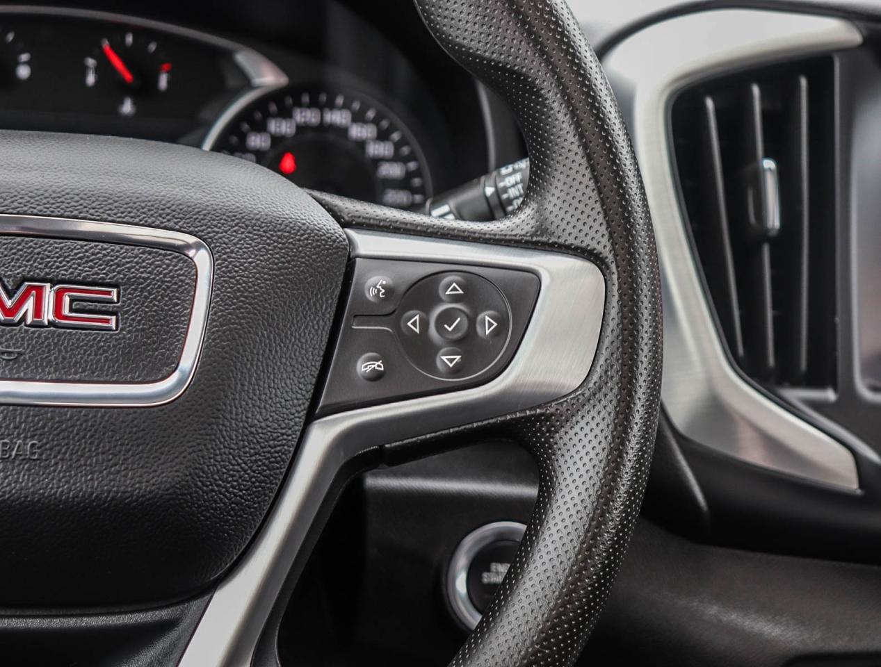 2024 GMC Terrain SLE Photo