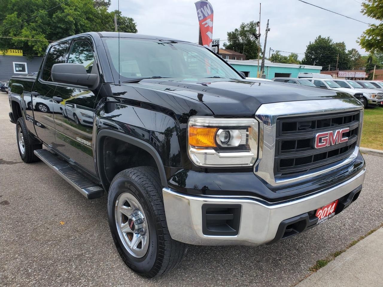 2014 GMC Sierra 1500 SLE Crew Cab 4WD Photo