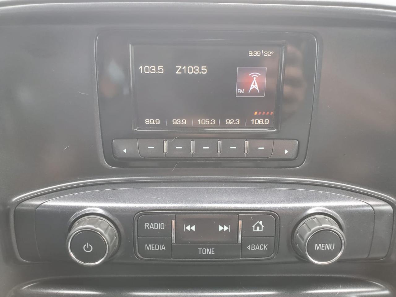 2014 GMC Sierra 1500 SLE Crew Cab 4WD Photo