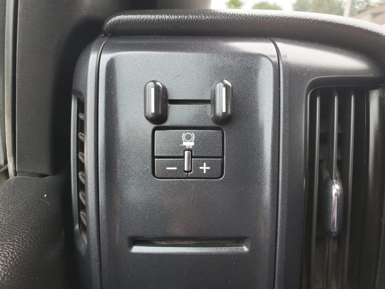 2014 GMC Sierra 1500 SLE Crew Cab 4WD Photo