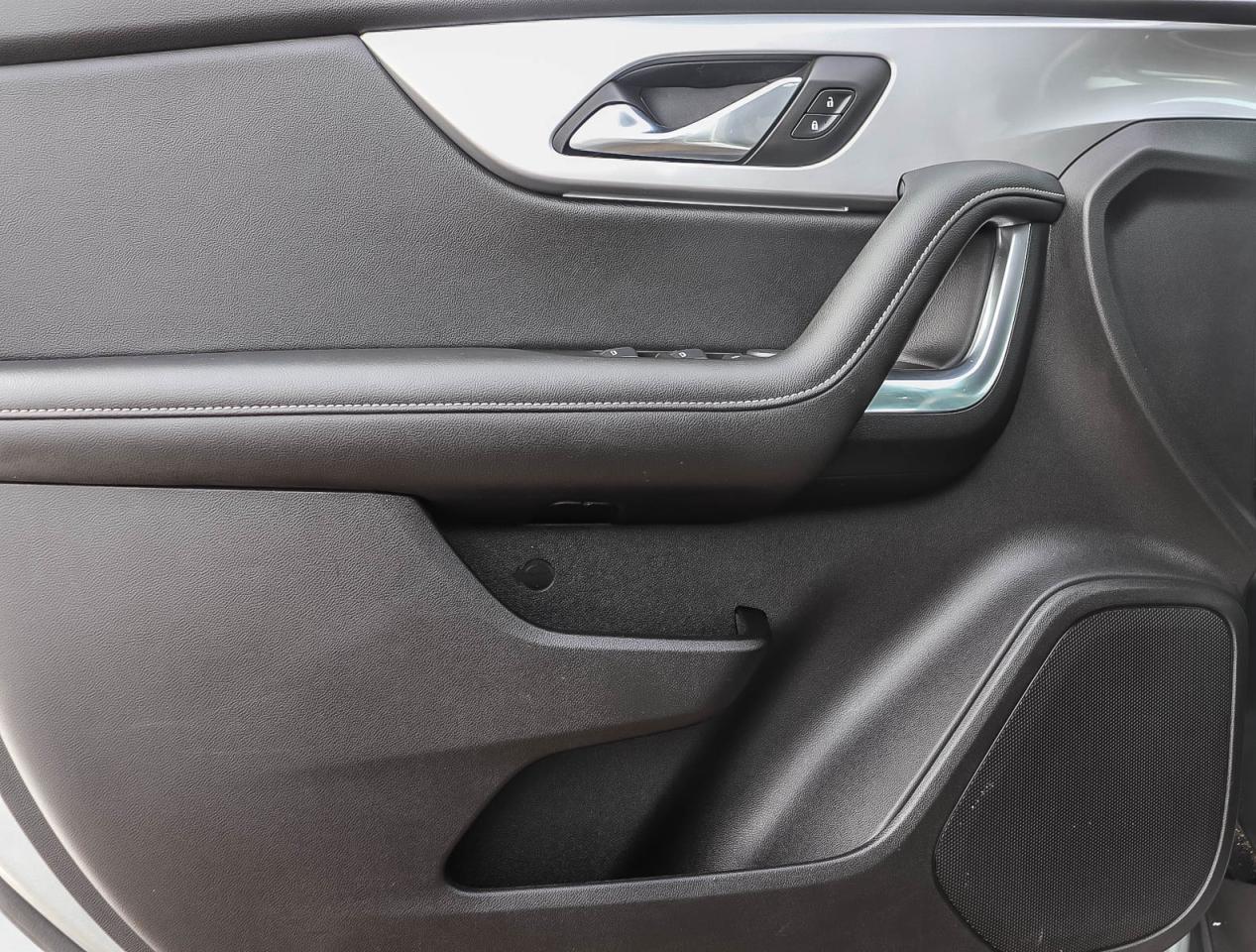 2023 Chevrolet Blazer LT Photo