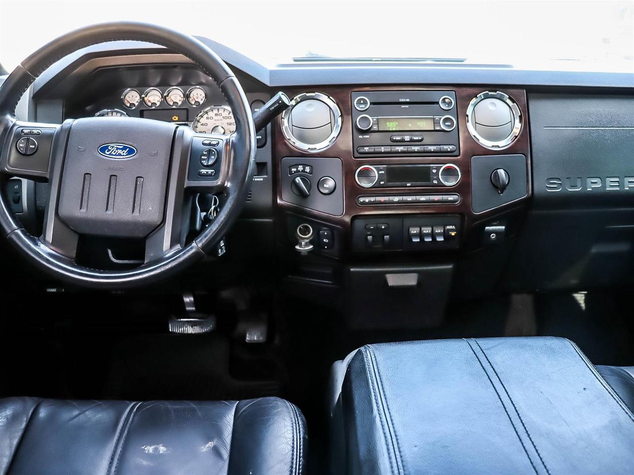 2009 Ford SUPER DUTY F-450 DRW LARIAT Photo