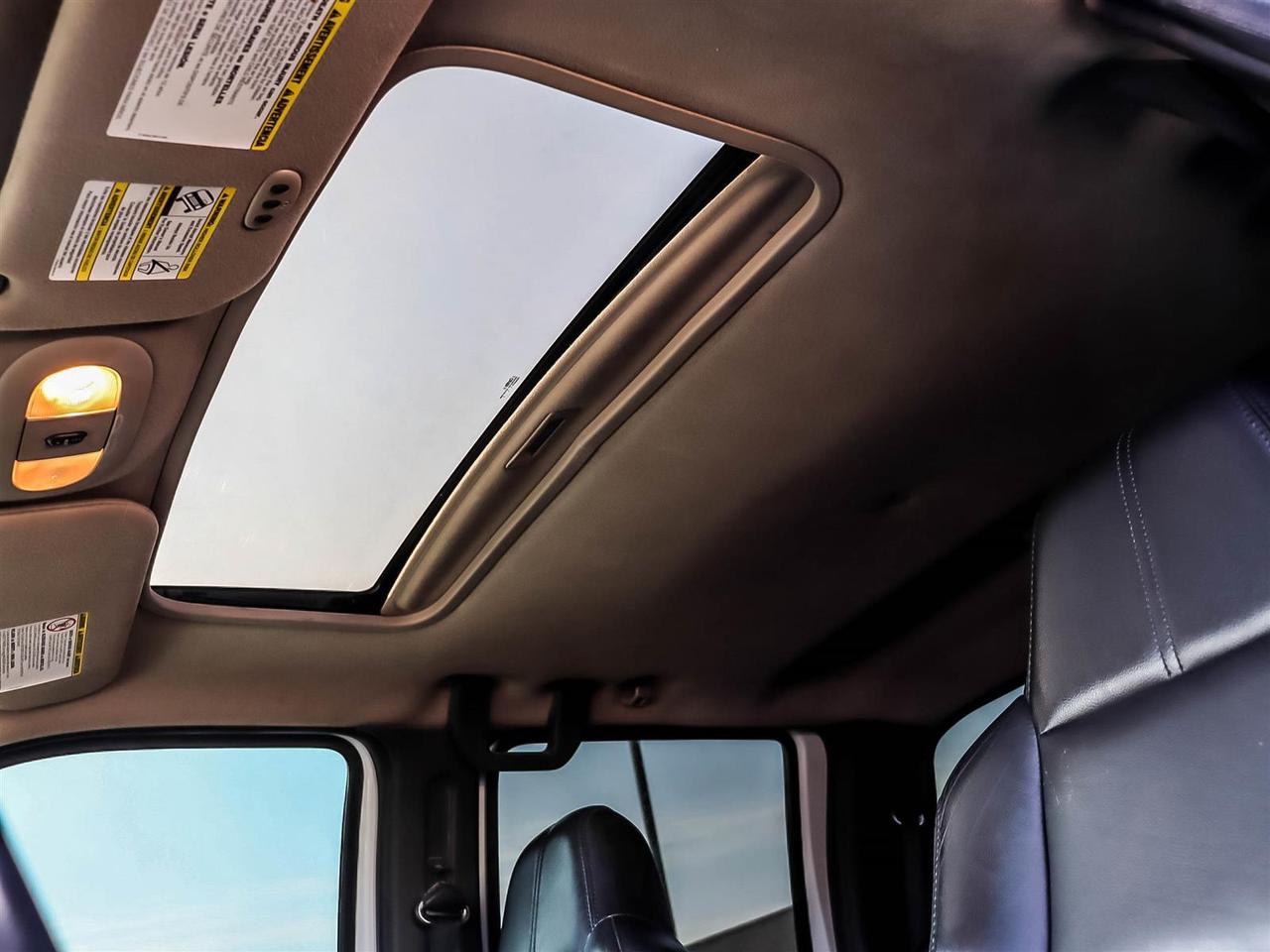 2009 Ford SUPER DUTY F-450 DRW LARIAT Photo