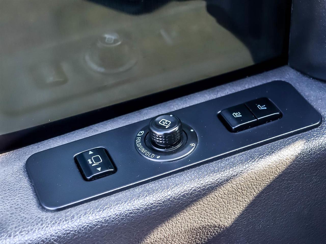 2009 Ford SUPER DUTY F-450 DRW LARIAT Photo