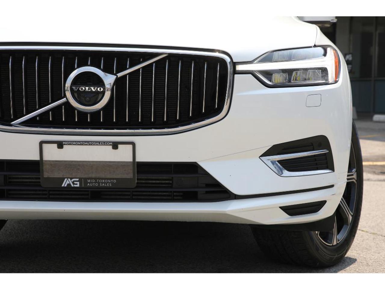 2020 Volvo XC60 T8 Inscription AWD | Turbocharged| 455 HP! Photo