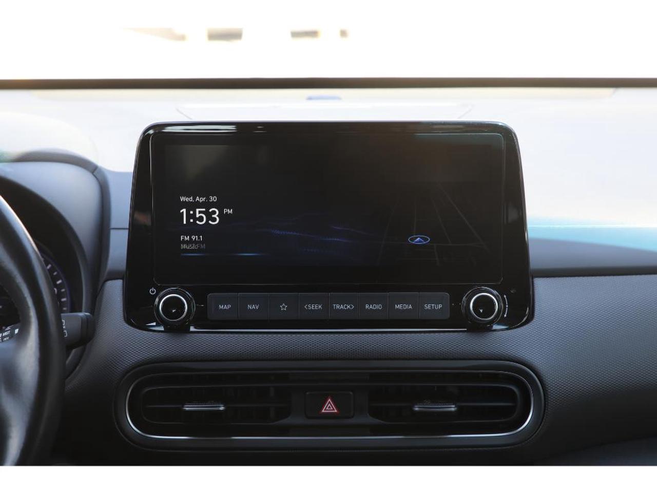 2023 Hyundai KONA Preferred Pkg | AWD | Leather Seats | Sunroof | Collision Warning Photo