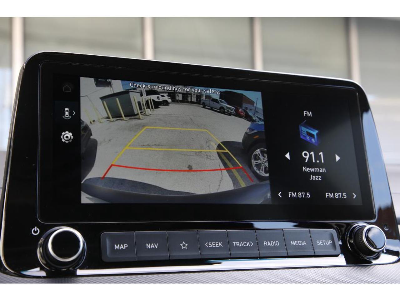 2023 Hyundai KONA Preferred Pkg | AWD | Leather Seats | Sunroof | Collision Warning Photo