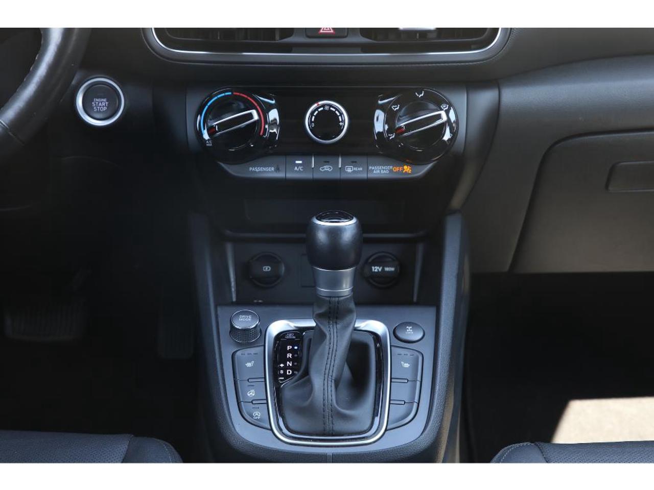 2023 Hyundai KONA Preferred Pkg | AWD | Leather Seats | Sunroof | Collision Warning Photo