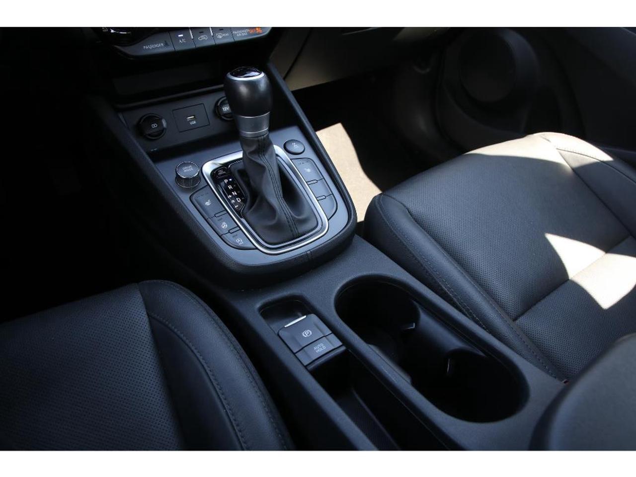 2023 Hyundai KONA Preferred Pkg | AWD | Leather Seats | Sunroof | Collision Warning Photo