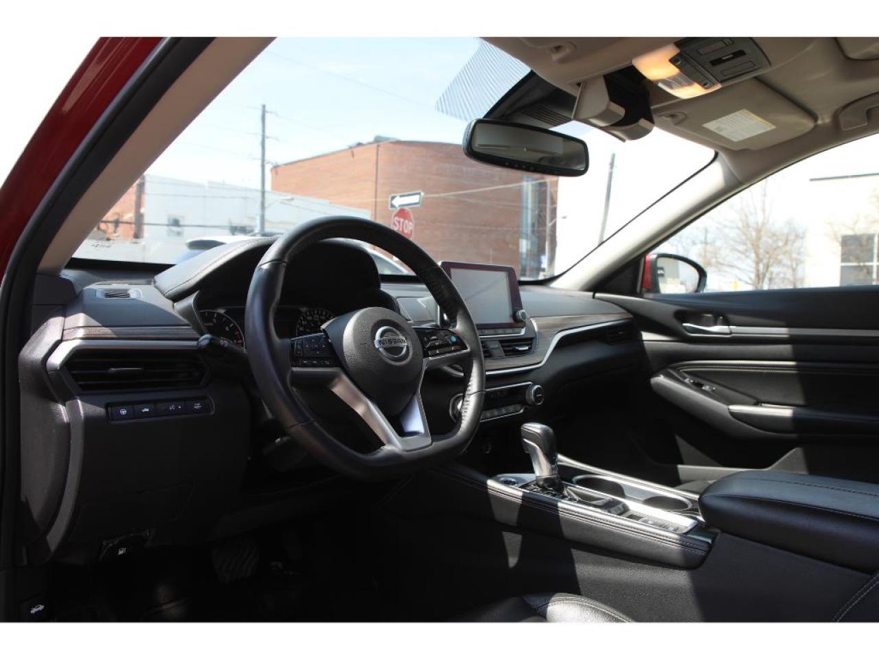 2022 Nissan Altima 2.5 Platinum AWD Photo