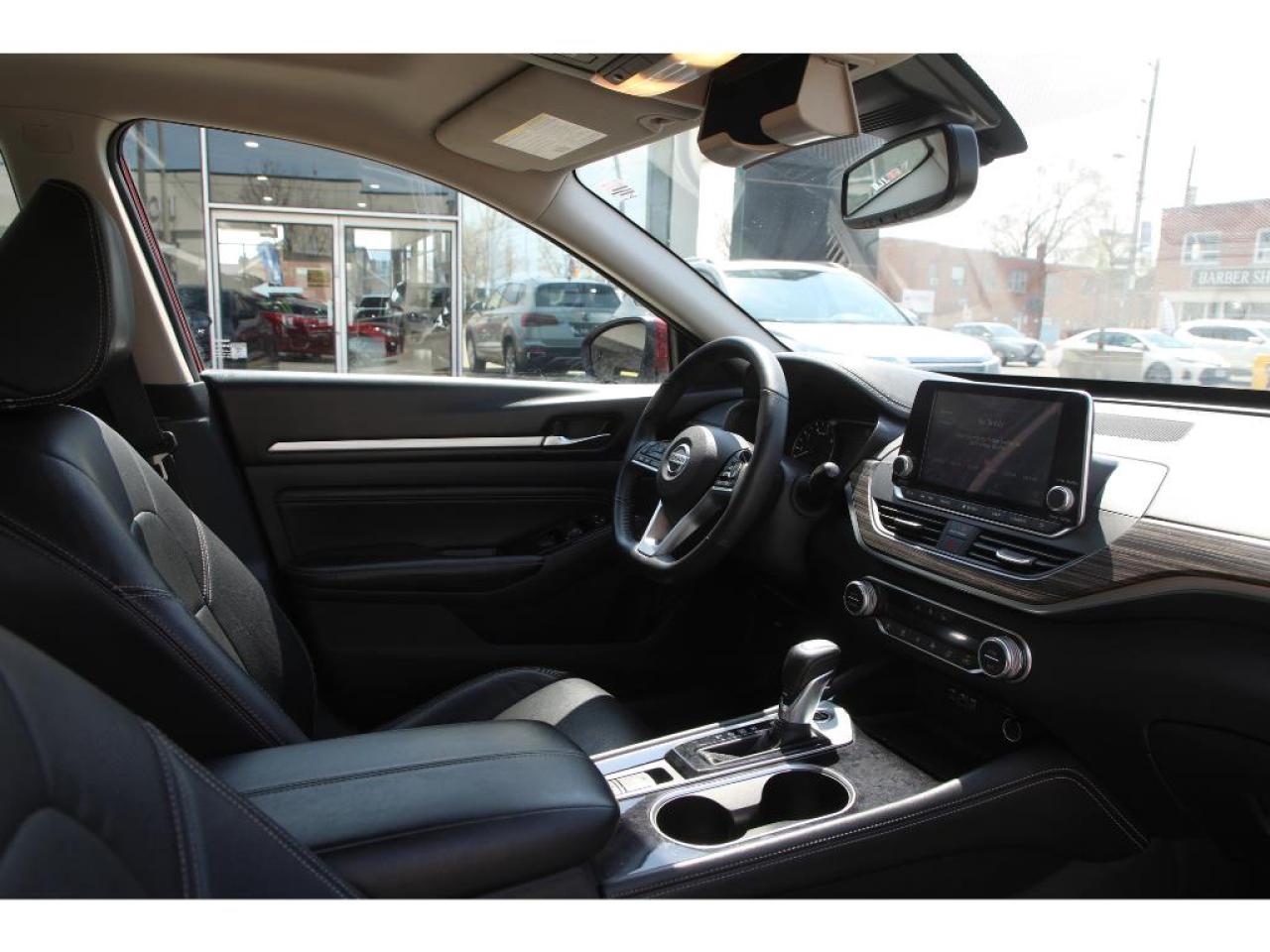 2022 Nissan Altima 2.5 Platinum AWD Photo