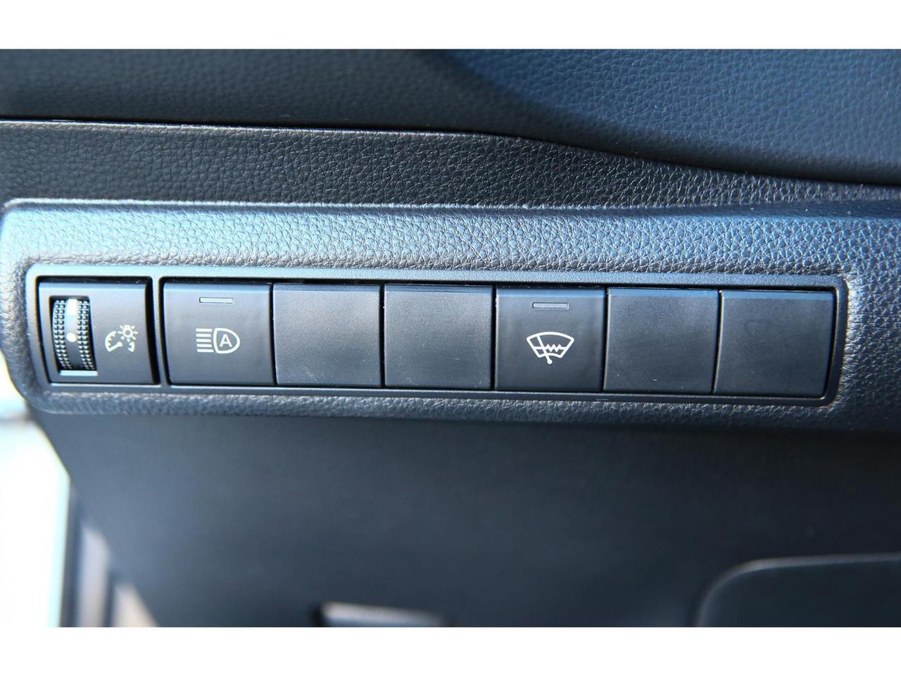 2022 Toyota Corolla SE Hatchback CVT Photo