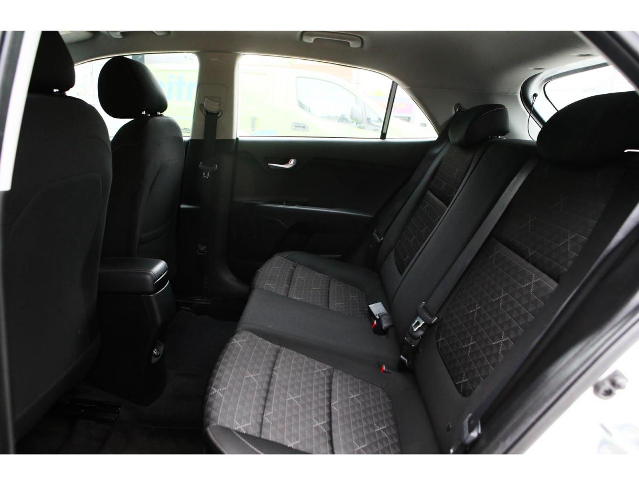 2022 Kia Rio5 S Photo