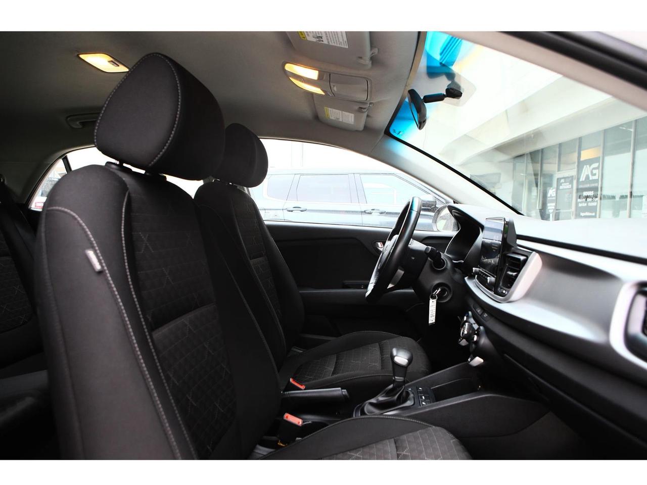 2022 Kia Rio5 S Photo