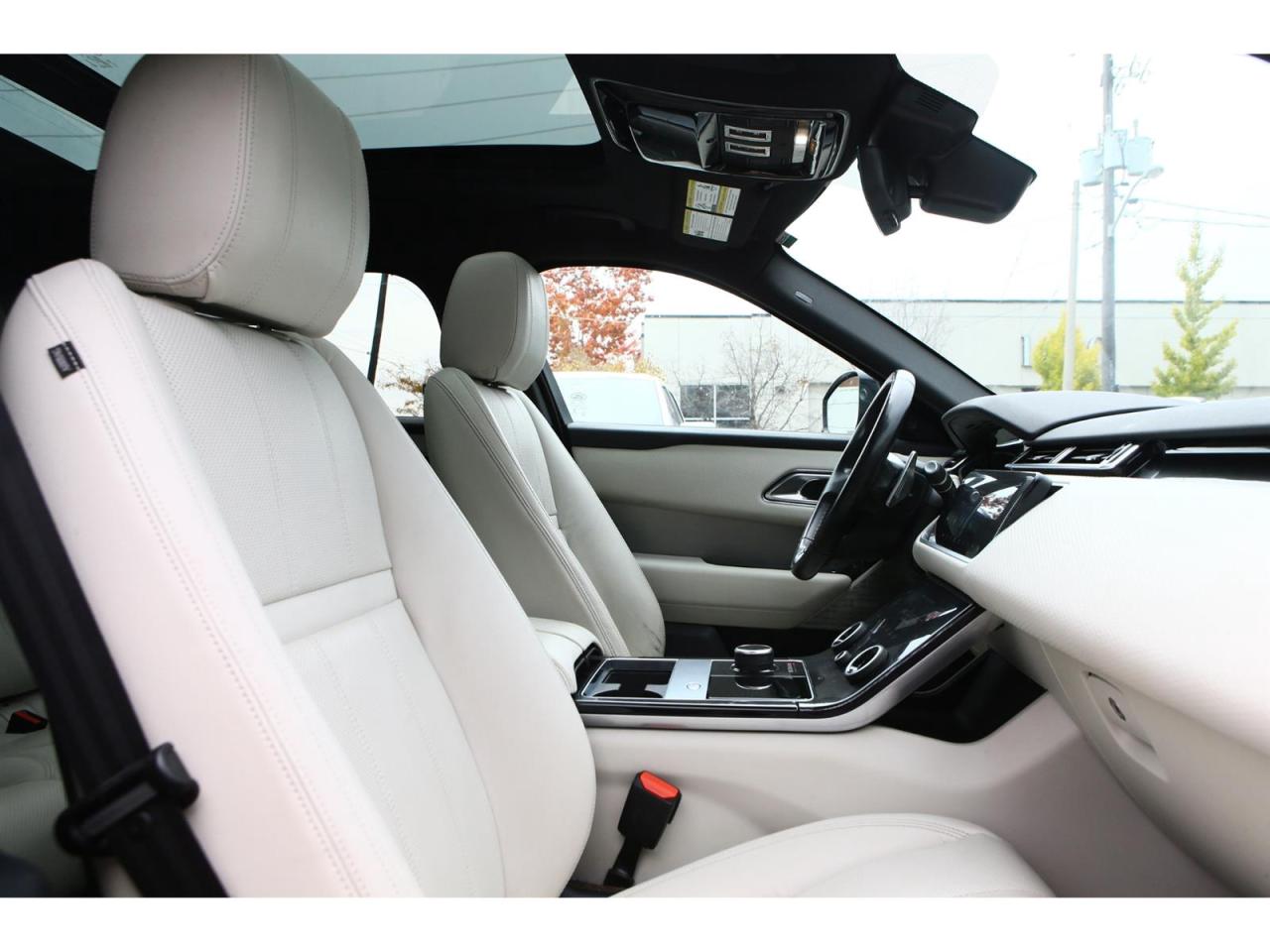 2018 Land Rover Range Rover Velar R-Dynamic SE Photo