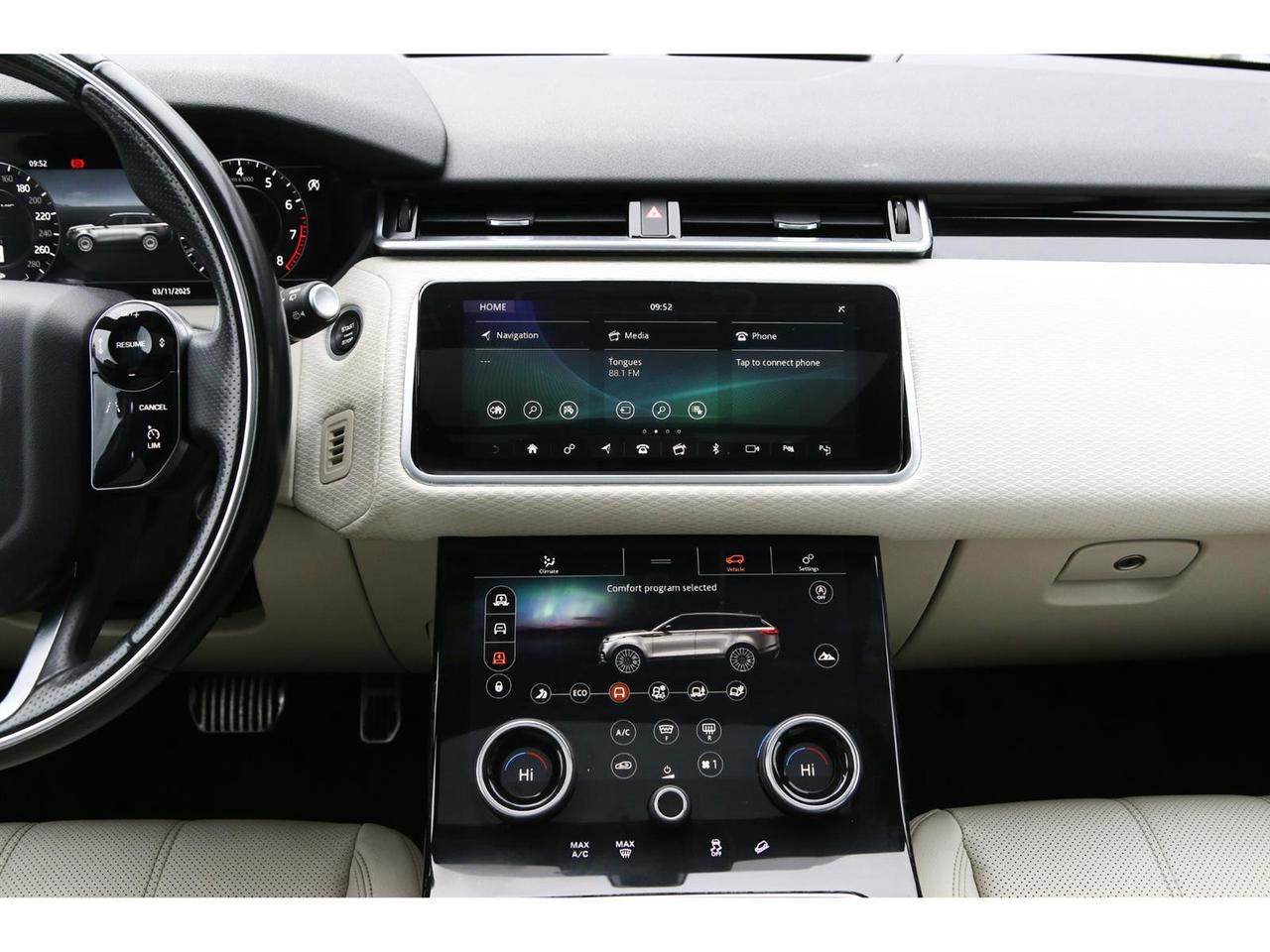2018 Land Rover Range Rover Velar R-Dynamic SE Photo