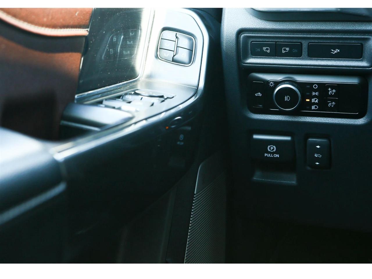 2023 Ford F-150 Lariat SuperCrew 6.5-ft. 4WD Photo