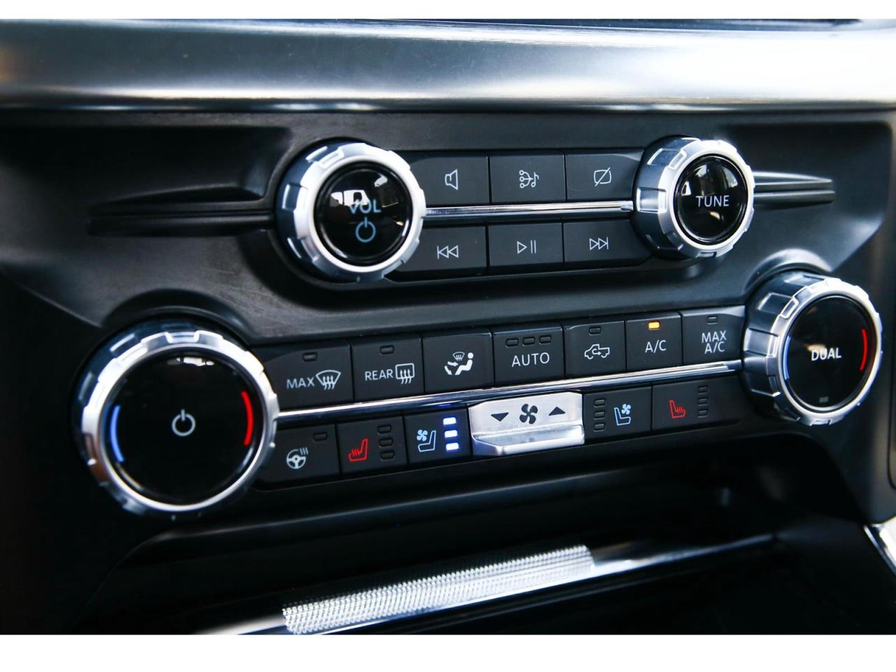 2023 Ford F-150 Lariat SuperCrew 6.5-ft. 4WD Photo