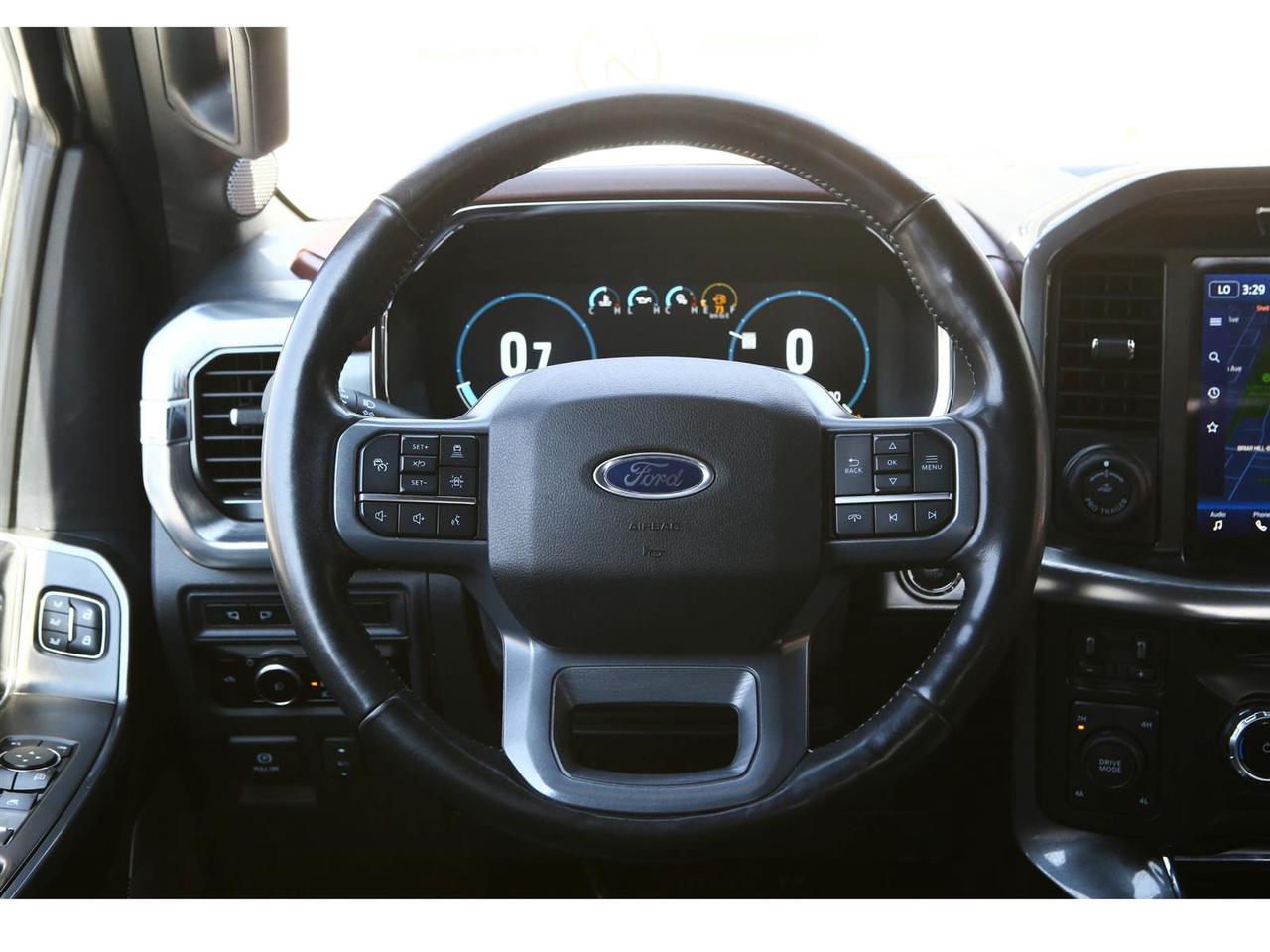 2023 Ford F-150 Lariat SuperCrew 6.5-ft. 4WD Photo