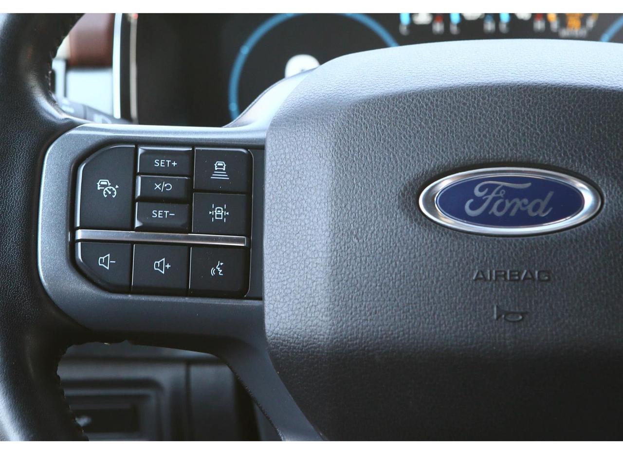 2023 Ford F-150 Lariat SuperCrew 6.5-ft. 4WD Photo