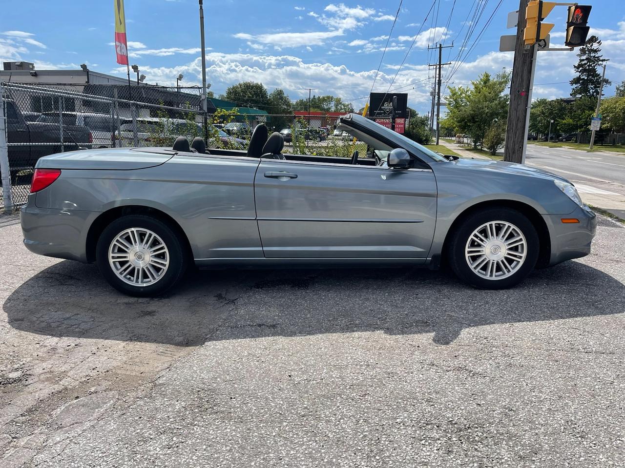 2009 Chrysler Sebring CONVERTIBLE Touring Photo