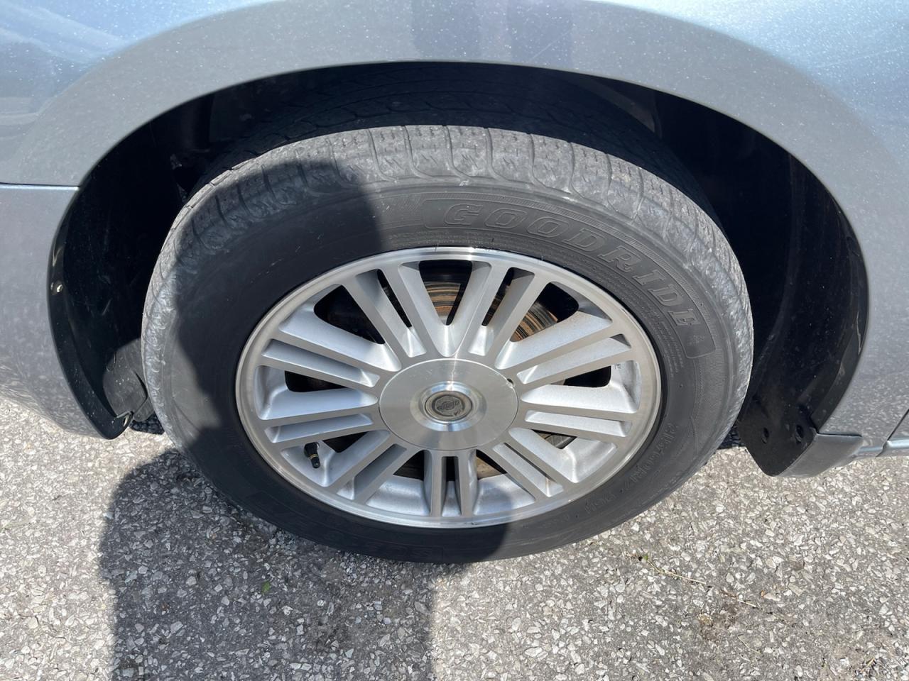 2009 Chrysler Sebring CONVERTIBLE Touring Photo