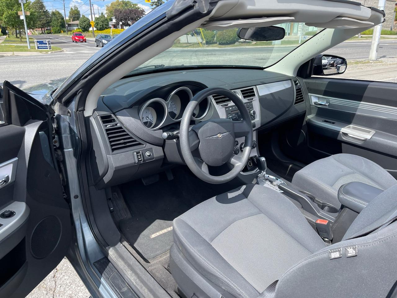 2009 Chrysler Sebring CONVERTIBLE Touring Photo