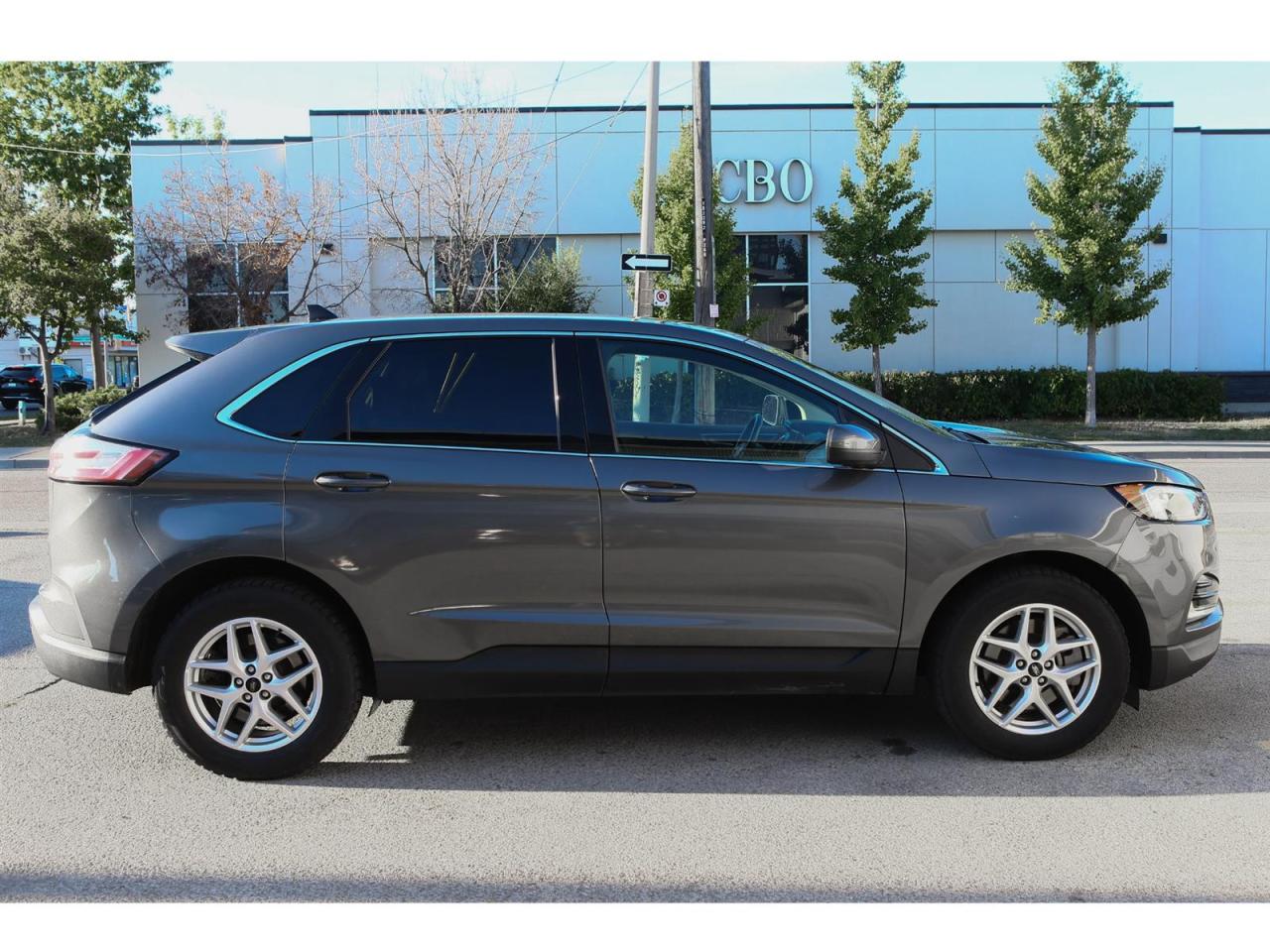 2023 Ford Edge SEL - AWD - Navigation - Leather Seats - Apple Car Play - Dual Zone Climate - Adaptive Cruise Photo