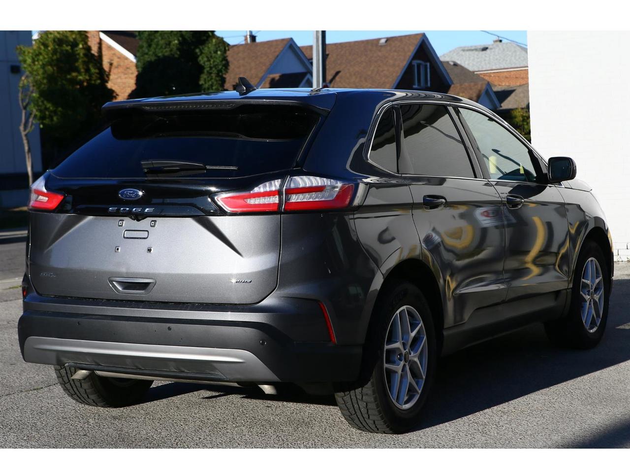 2023 Ford Edge SEL - AWD - Navigation - Leather Seats - Apple Car Play - Dual Zone Climate - Adaptive Cruise Photo