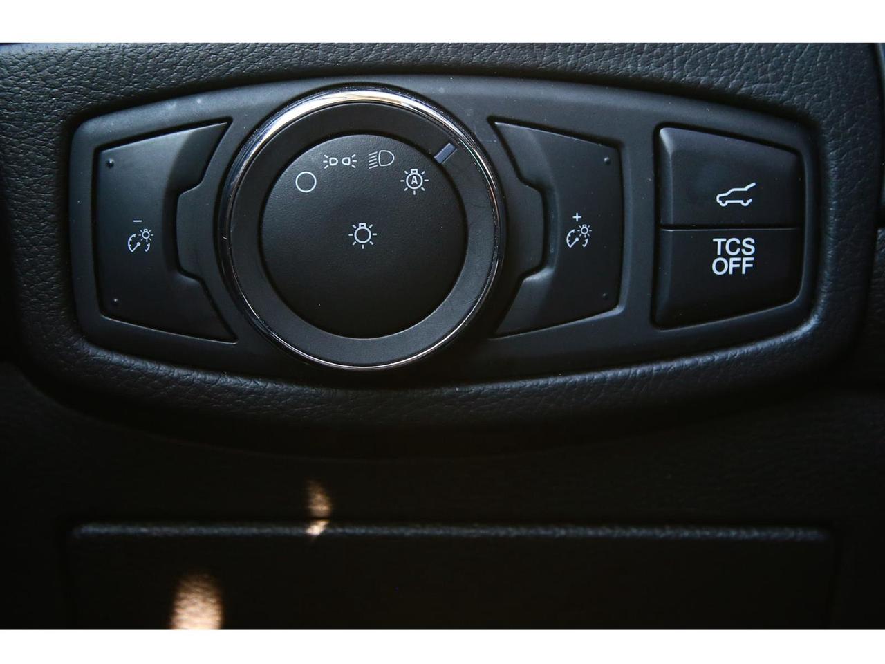 2023 Ford Edge SEL - AWD - Navigation - Leather Seats - Apple Car Play - Dual Zone Climate - Adaptive Cruise Photo