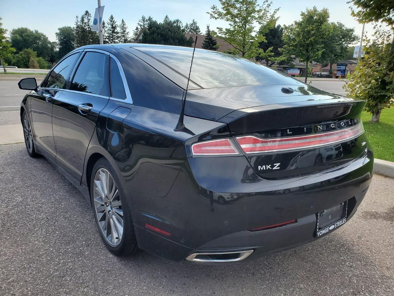 2013 Lincoln MKZ AWD Photo3