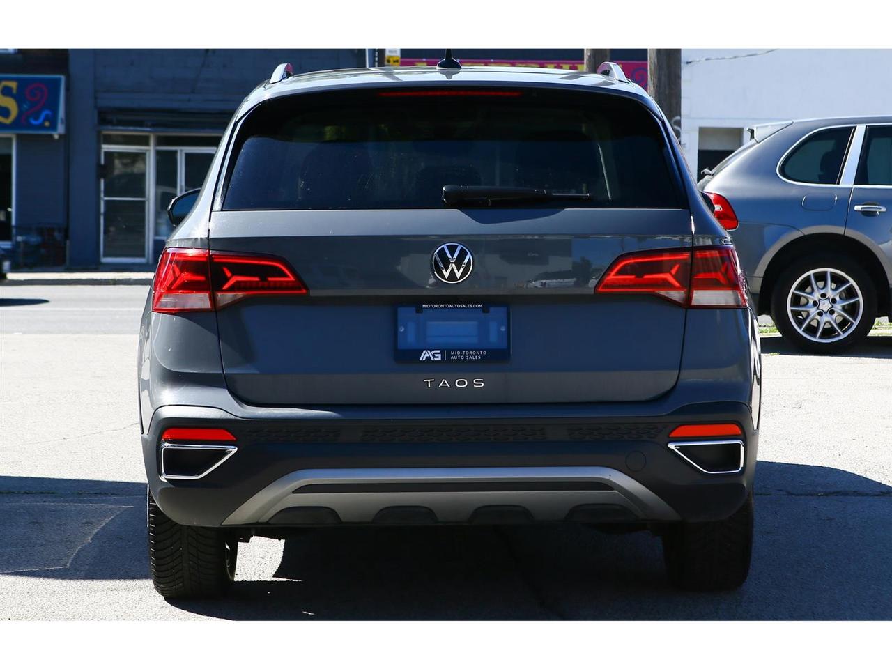 2024 Volkswagen Taos Highline | turbocharged 1.5-liter engine | Panorama Roof | Photo