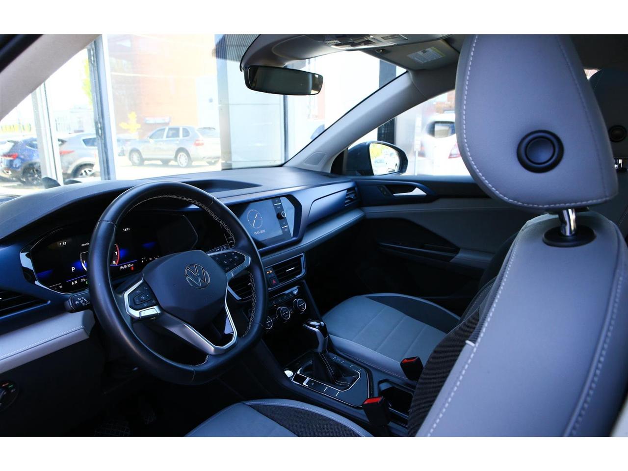 2024 Volkswagen Taos Highline | turbocharged 1.5-liter engine | Panorama Roof | Photo