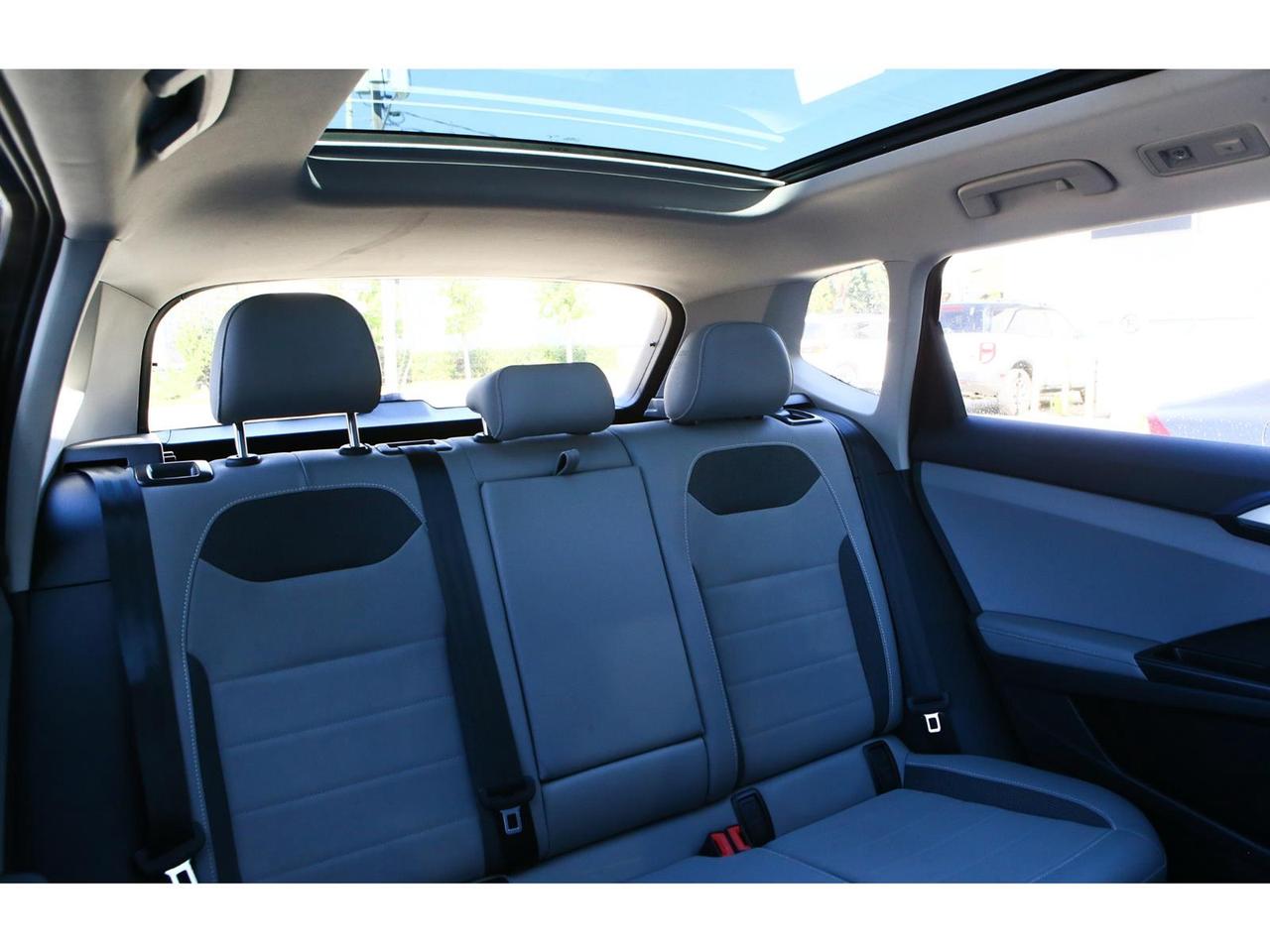 2024 Volkswagen Taos Highline | turbocharged 1.5-liter engine | Panorama Roof | Photo