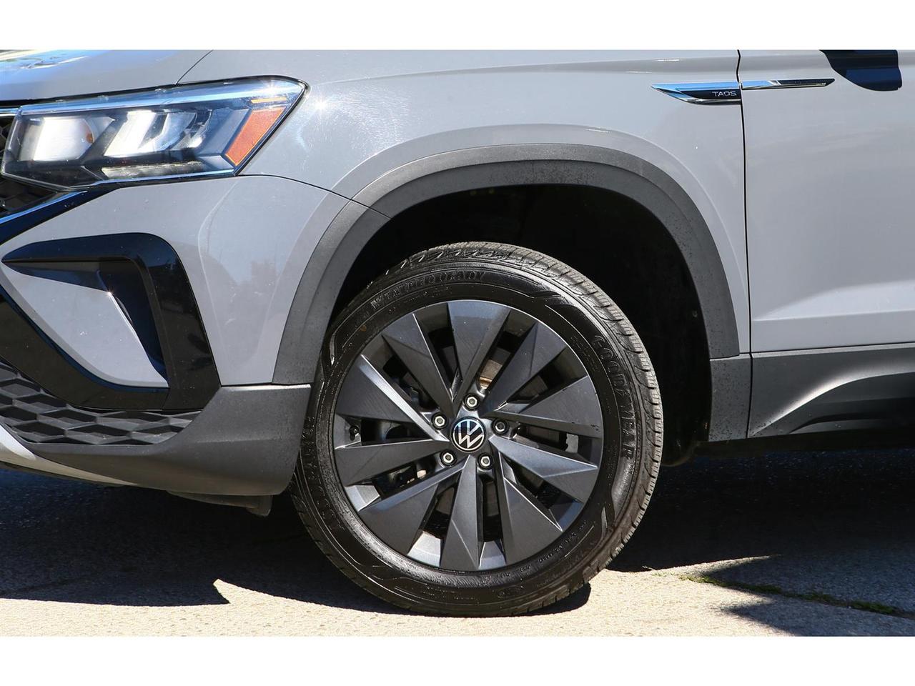 2024 Volkswagen Taos Highline | turbocharged 1.5-liter engine | Panorama Roof | Photo