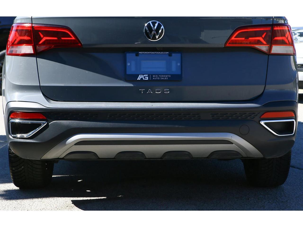 2024 Volkswagen Taos Highline | turbocharged 1.5-liter engine | Panorama Roof | Photo