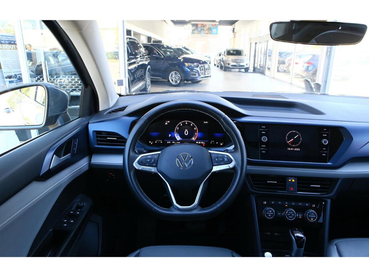 2024 Volkswagen Taos Highline | turbocharged 1.5-liter engine | Panorama Roof | Photo