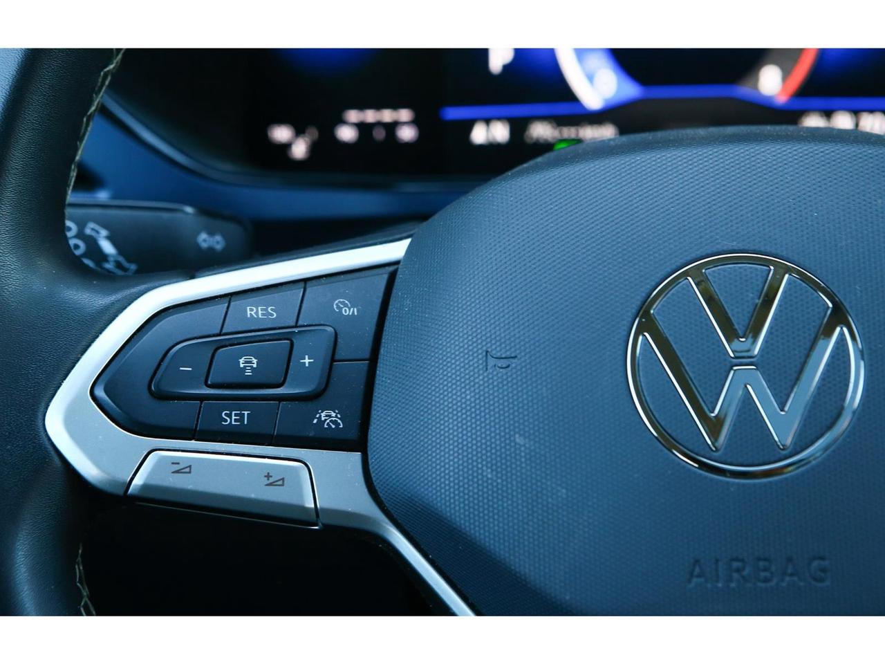 2024 Volkswagen Taos Highline | turbocharged 1.5-liter engine | Panorama Roof | Photo