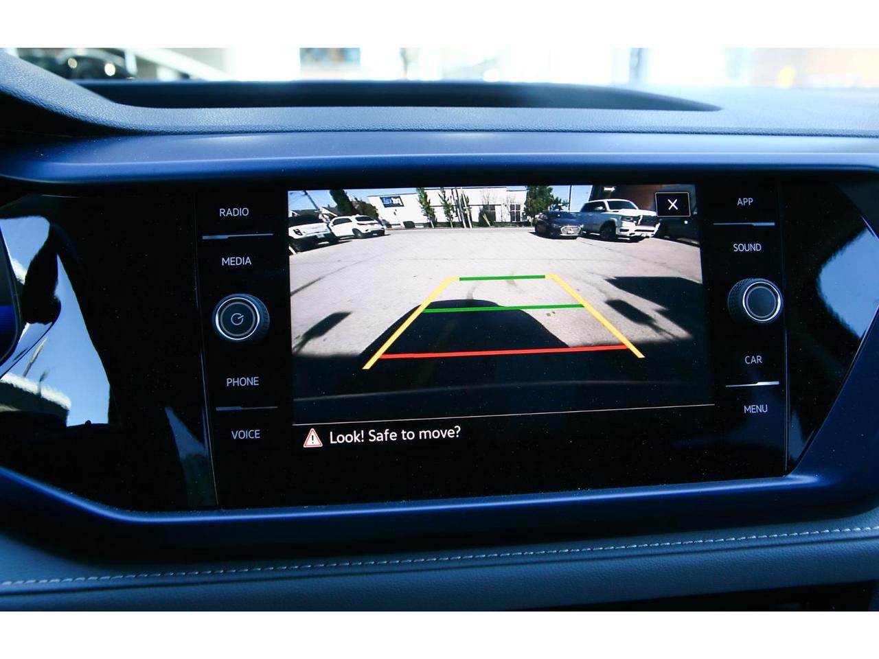 2024 Volkswagen Taos Highline | turbocharged 1.5-liter engine | Panorama Roof | Photo