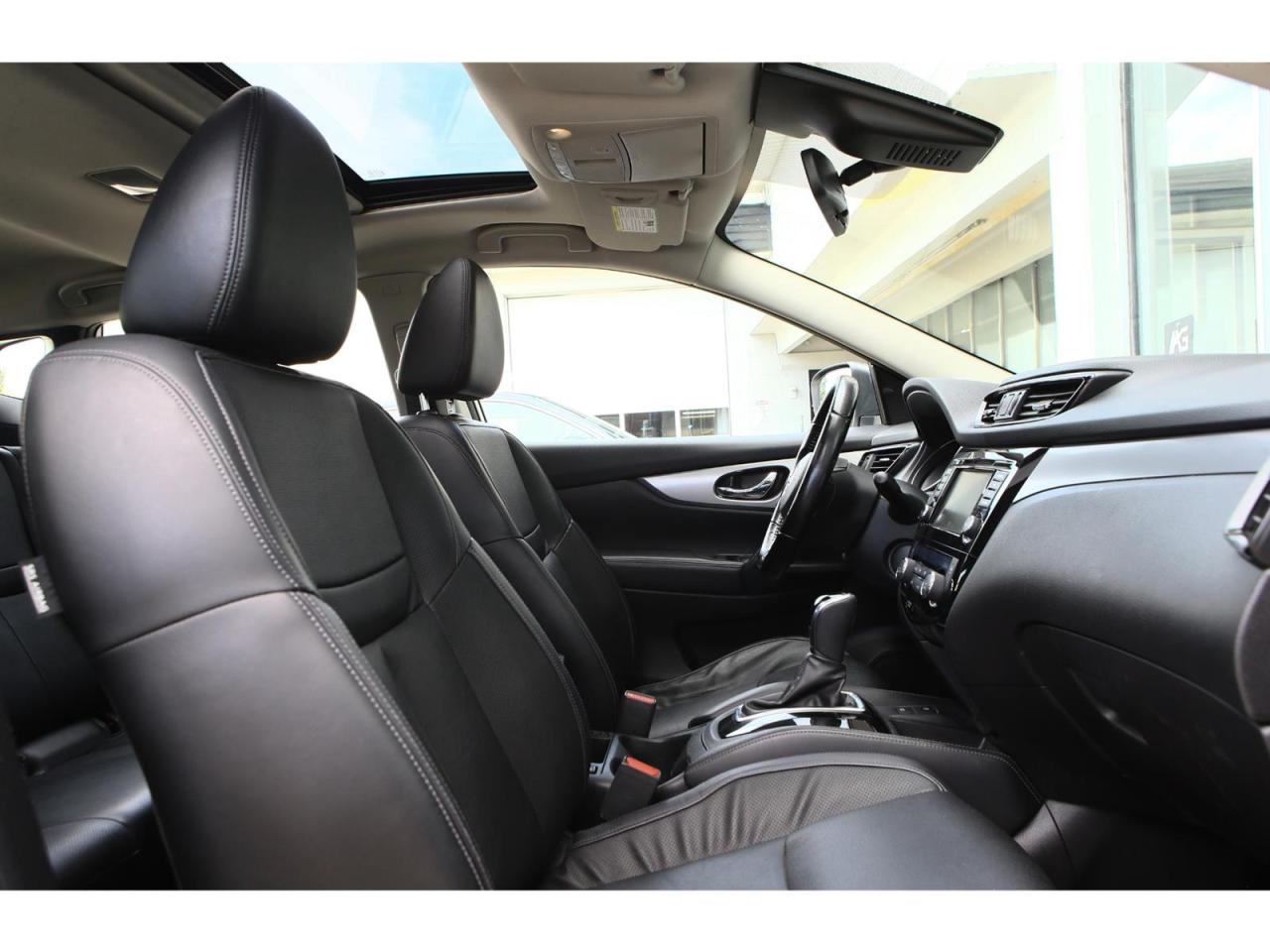 2020 Nissan Qashqai SL  AWD | Leather | Sunroof | Navigation Photo