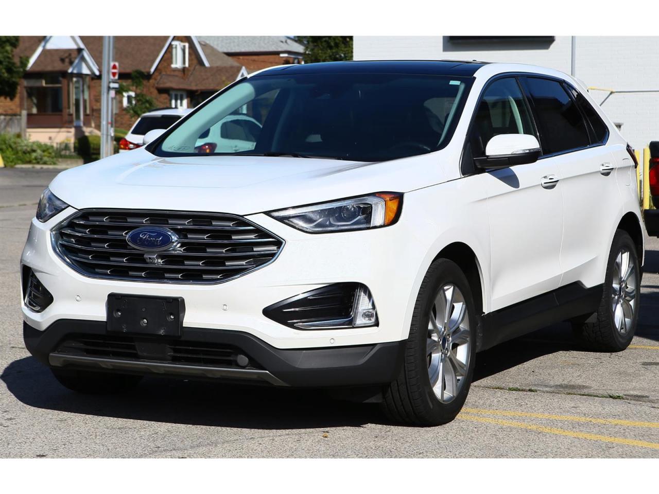 2022 Ford Edge TITANIUM - AWD - Navigation - Panorama Roof-  Leather Seats - Apple Car Play - Dual Zone Climate - Adaptive Cruise Photo