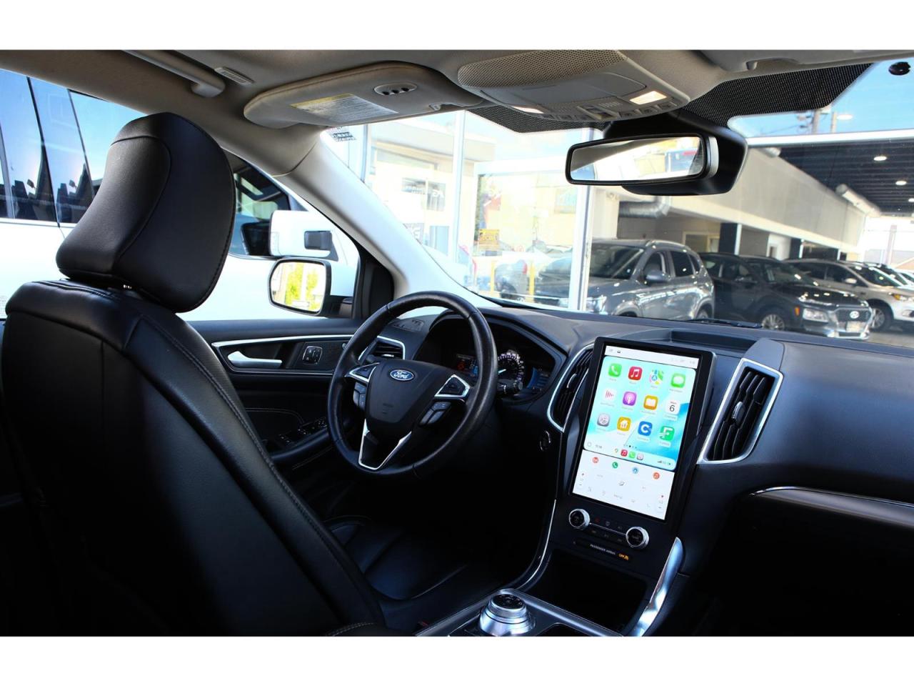 2022 Ford Edge TITANIUM - AWD - Navigation - Panorama Roof-  Leather Seats - Apple Car Play - Dual Zone Climate - Adaptive Cruise Photo