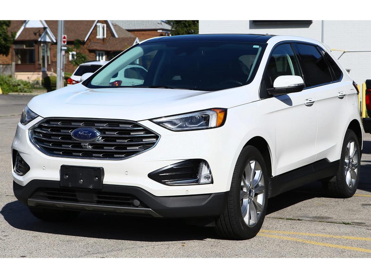 2022 Ford Edge TITANIUM - AWD - Navigation - Panorama Roof-  Leather Seats - Apple Car Play - Dual Zone Climate - Adaptive Cruise Photo
