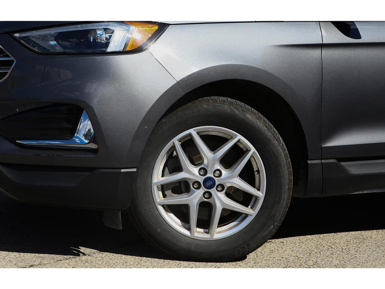 2022 Ford Edge SEL - AWD - Navigation - Leather Seats - Apple Car Play - Dual Zone Climate - Adaptive Cruise Photo