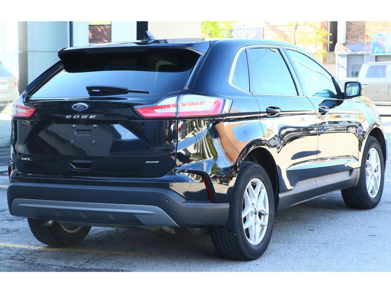 2022 Ford Edge SEL - AWD - Navigation - Leather Seats - Apple Car Play - Dual Zone Climate - Adaptive Cruise Photo