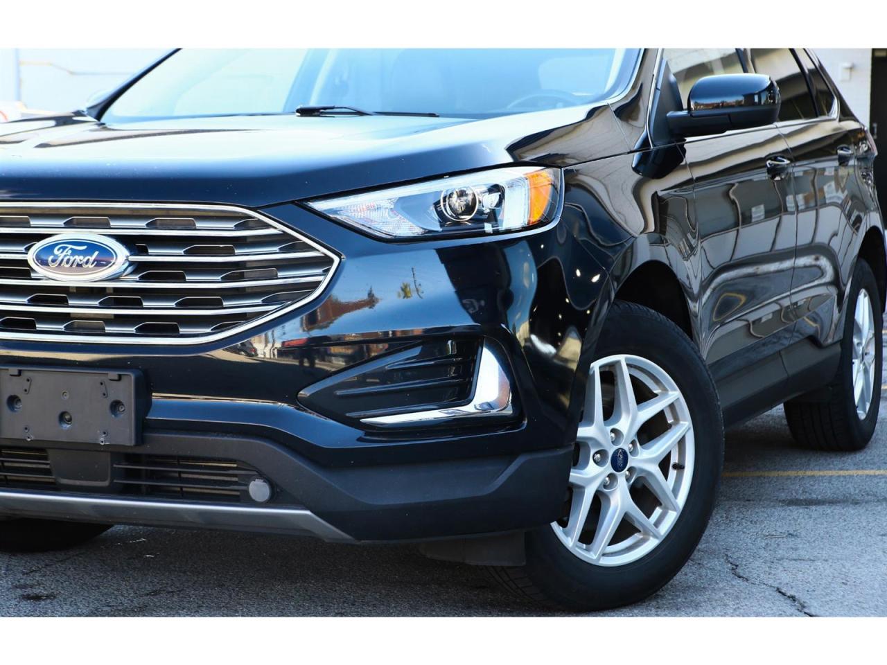2022 Ford Edge SEL - AWD - Navigation - Leather Seats - Apple Car Play - Dual Zone Climate - Adaptive Cruise Photo