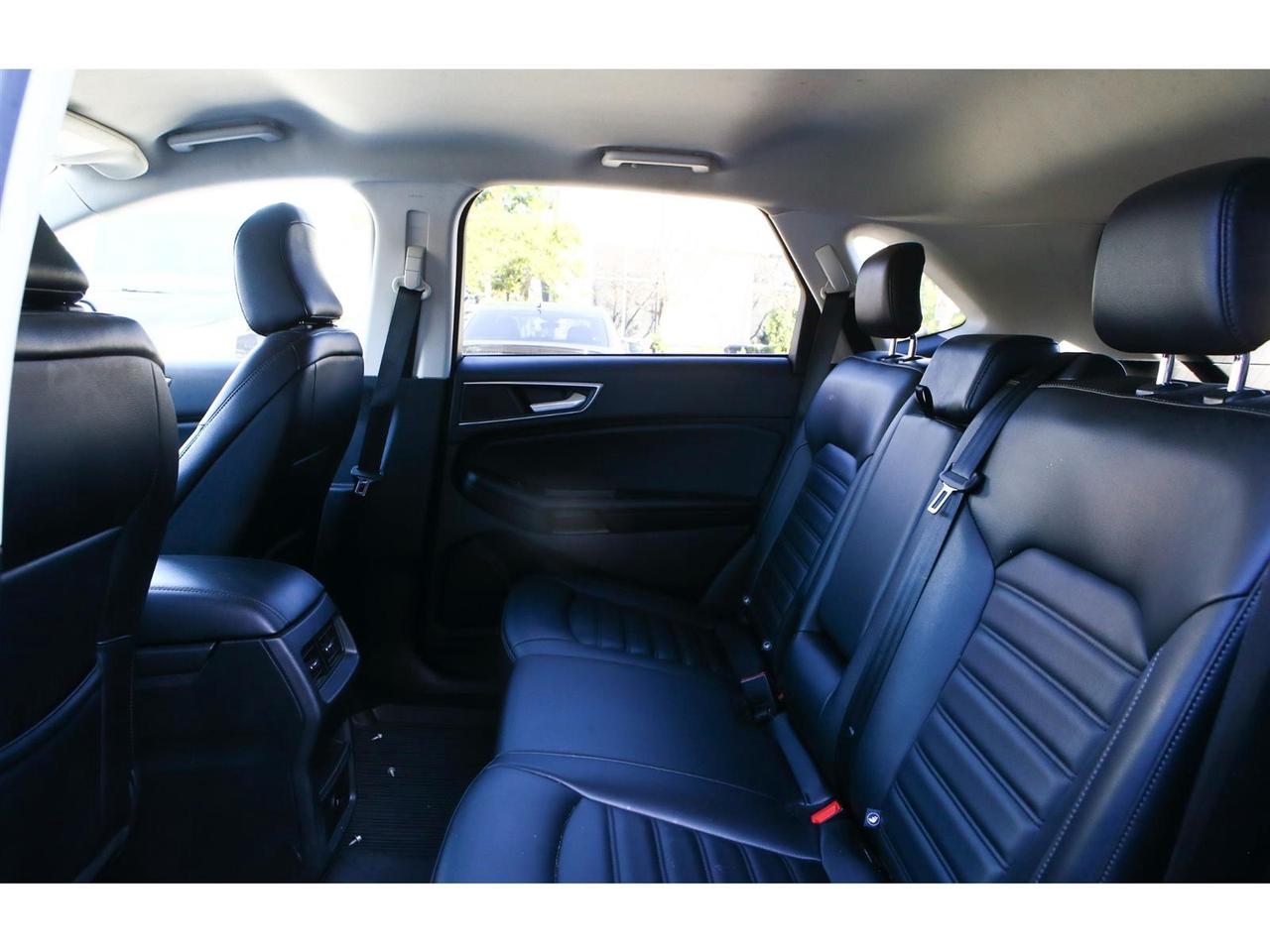 2022 Ford Edge SEL - AWD - Navigation - Leather Seats - Apple Car Play - Dual Zone Climate - Adaptive Cruise Photo